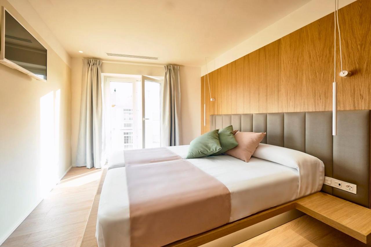 קוניל דה לה פרונטרה Hostal Pericon מראה חיצוני תמונה