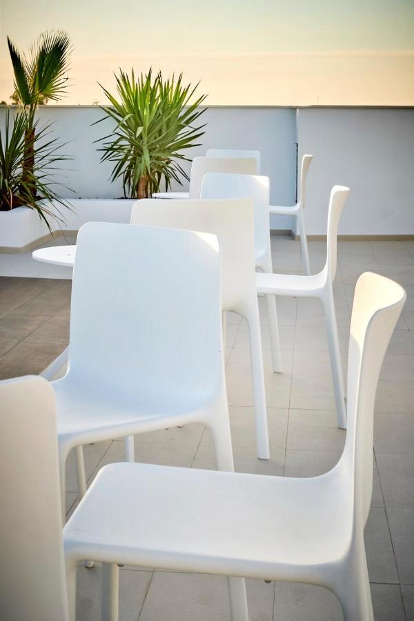 קוניל דה לה פרונטרה Hostal Pericon מראה חיצוני תמונה
