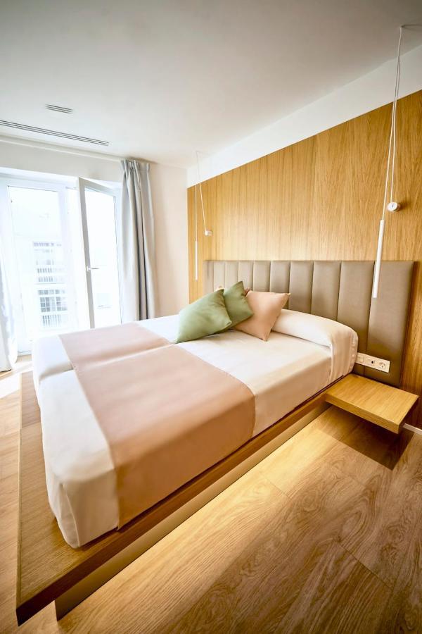 קוניל דה לה פרונטרה Hostal Pericon מראה חיצוני תמונה